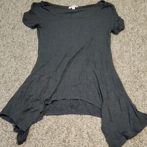 Zenana Outfitters Dark Gray Asymmetrical Short Sleeve Tee